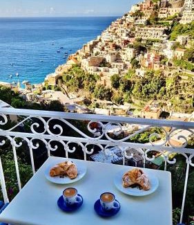 Liparlati Apartment | Santiago vacation home in Positano