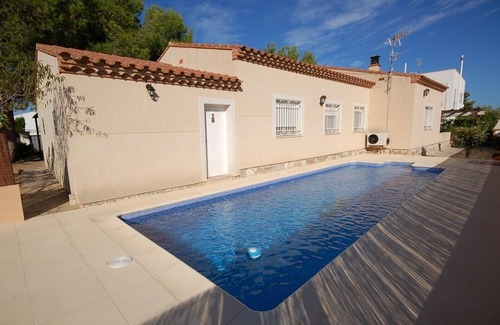 L Almadrava Villa | SAONA VILLAS (VN LEON): villa for 8 people, private swimming pool, air co