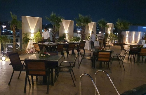 Bhopal Hotel | Sapphire Blue