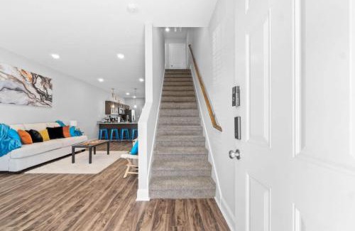 Clarksville House | Sapphire Oasis A Luxurious Townhouse Retreat near Nashville & Ft Campbell