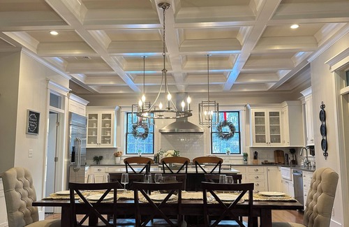 Rotterdam Junction House | Saratoga County Track Rental, 6 bedroom lake house with indoor pool & hot tub