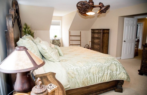 Saratoga Springs House | Saratoga Track, SPAC, Adirondacks Luxury Golf Course Home