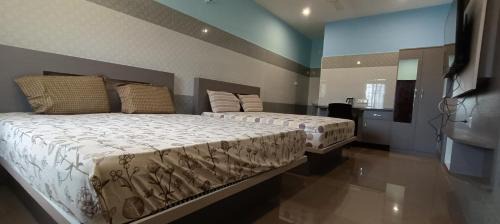 Pennagaram Hotel | Sathyam Resorts