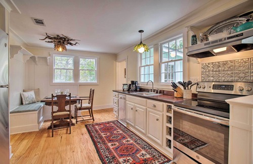 Montgomery Cottage | Savannah Cottage - 5 Mi to Wormsloe Historic Site!