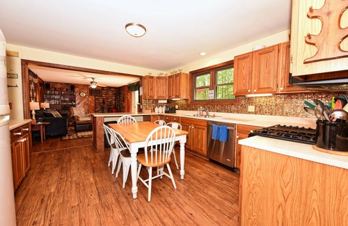 North Conway House | Save 25% now - 5/16 House Near Echo Lake, Close to Diana's Bath & N. Conway