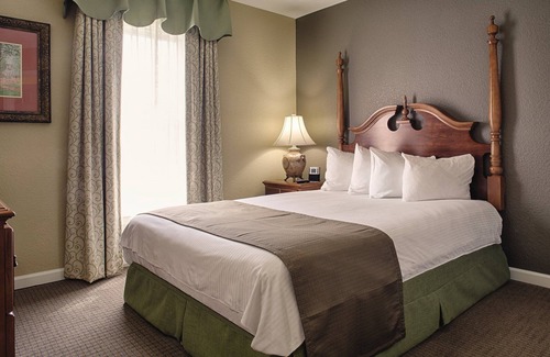 Williamsburg Resort | Save on your Stay in the Heart of Williamsburg