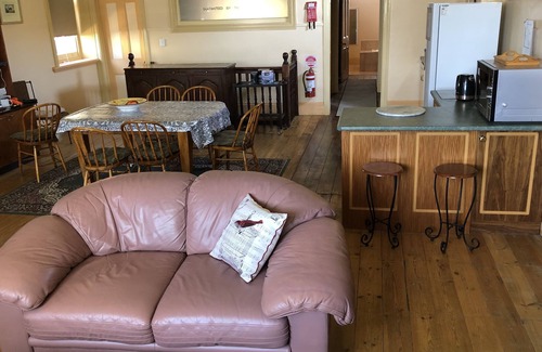 Quorn House | Savings Bank of South Australia - Old Quorn Branch - stay in an old bank