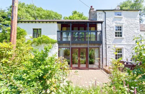 Penny Bridge House | Sawmill Cottage, Coniston Water
