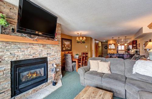 Historic District Apartment | Sawmill Creek Condo 302 by Great Western Lodging