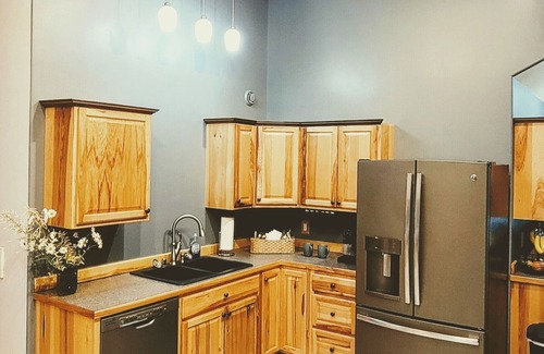 Seward House | Sawmill Creek Lodging ~ Cottage