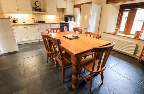 Cockermouth Cottage | SCALES COTTAGE, pet friendly, character holiday cottage in Lorton