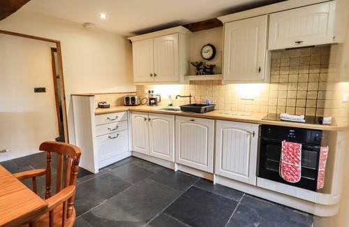 Cockermouth Cottage | SCALES COTTAGE, pet friendly, character holiday cottage in Lorton