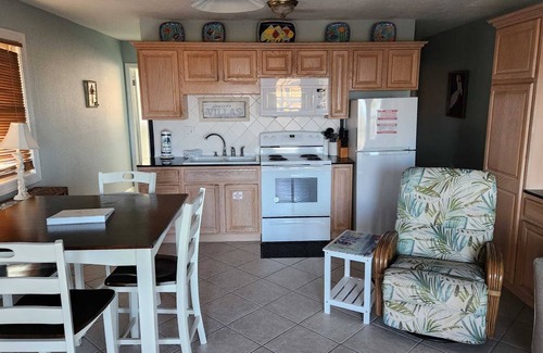 Cape San Blas Cottage | Scallop Cove #2 - Scalloping Sunrise - Bayfront, 3 Min Walk to Gulf, Pet Friendly, No Min Nights.
