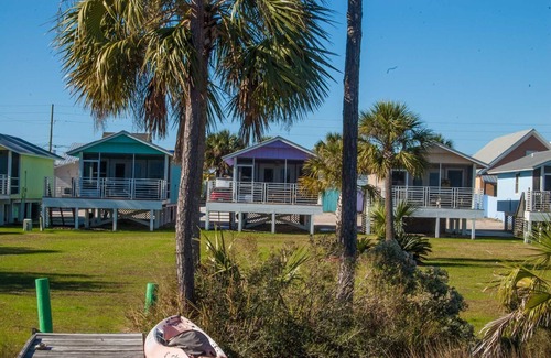 Cape San Blas Cottage | Scallop Cove #2 - Scalloping Sunrise - Bayfront, 3 Min Walk to Gulf, Pet Friendly, No Min Nights.