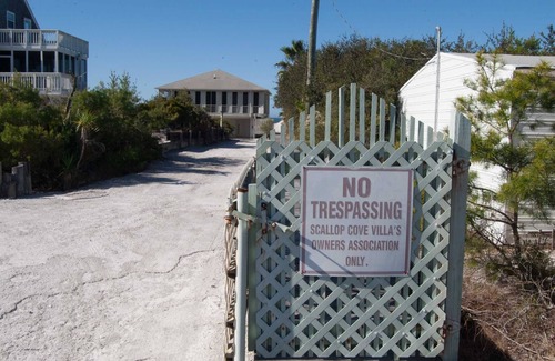 Cape San Blas Cottage | Scallop Cove #2 - Scalloping Sunrise - Bayfront, 3 Min Walk to Gulf, Pet Friendly, No Min Nights.