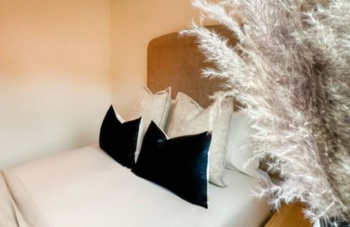 Manchester House | Scandinavian Haus for 8