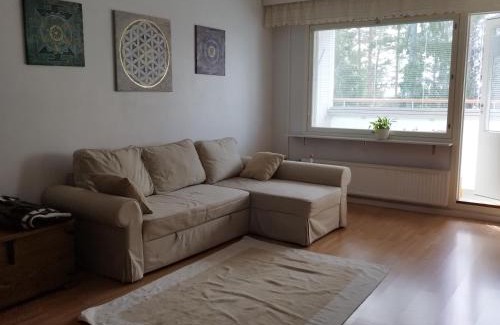 Lahti Apartment | Scandinavian taiteilijan 3h huoneisto