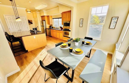 Northeast Reno House | Scenic,10 Guests,7 Beds 4036