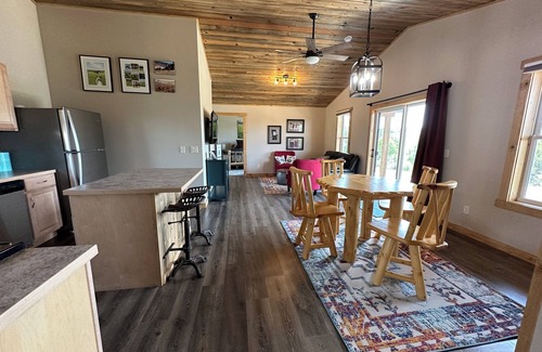 Saratoga Cabin | Scenic cabin on the Snowy Range Highway