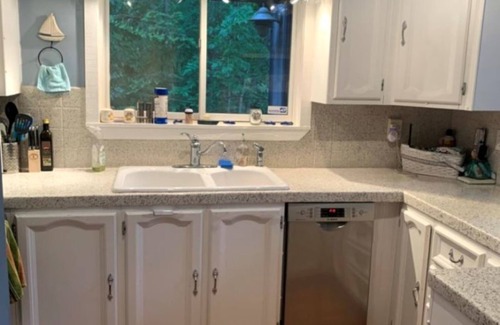 Holcomb House | Scenic Canandaigua Lake House -Beautiful Views & Lake Front-Private wooded lot!