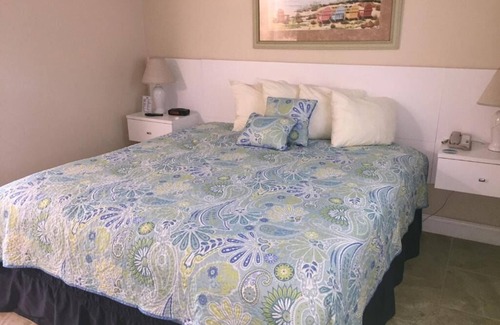 Indialantic Resort | Scenic Ocean Front Getaway w/Patio | Morning Breakfast w/View
