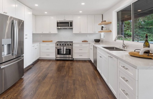 Country Club Cottage | Scenic Ocean View Guesthouse w/ Rooftop Deck & Canyon Views Near Country Club