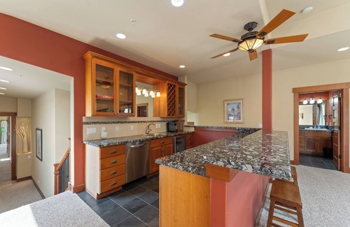 Orondo House | Scenic Riverfront Escape Near Chelan | Sleeps 16 + Hot Tub