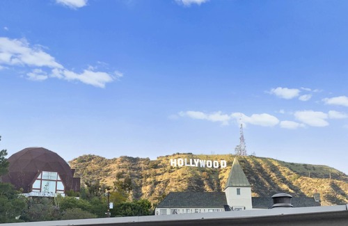 Hollywoodland Apartment | Scenic Secret Stairs Apt Hollywood Hills
