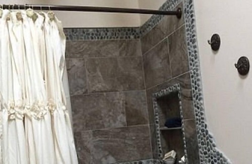 Highland Apartment | Scenic spacious apartment nestled in the Hudson Valley on the Golf Course.