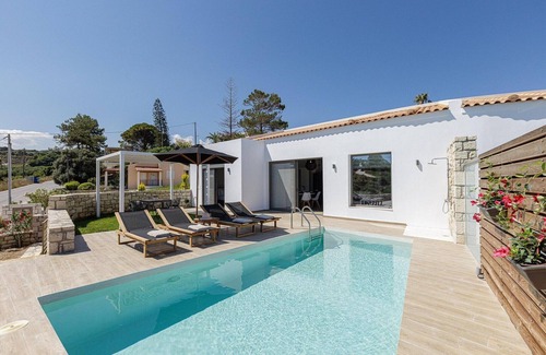 Sfakaki Villa | Scenic villa in Rethymno with private pool