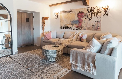 North Arroyo House | Scenic Villa W/Pool, Hot tub&Amazing Views of NASA