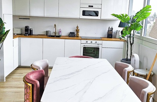 Freilassing Apartment | Schöne Dachgeschoss Neubau 80m² Wohnung mit Dachterasse