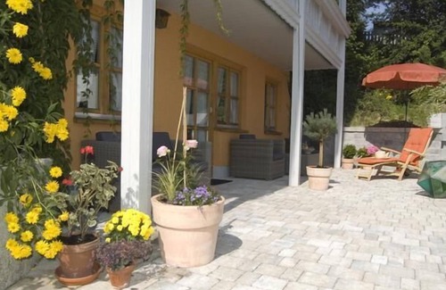 Zwiesel Apartment | Schöne, großzügige Ferienwohnung mit Balkon
