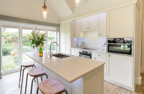 Shrewsbury House | School House – Victorian elegance by the river with parking | Pass the Keys