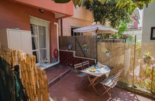 Cinque Terre Apartment | Sciacchetrà Ground Floor Apartment & AC