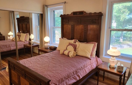 Frederick Other | Scientist's Suite in the Manor House!