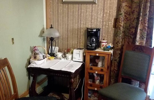 Happy Valley Apartment | Scott Creek Farm: 2 Acre Sustainable Farm With Forest, Creek, And Nature Park.