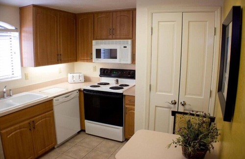 Arcadia Condo | Scottsdale Camelback Resort Spacious 2BR Condo with Terrace