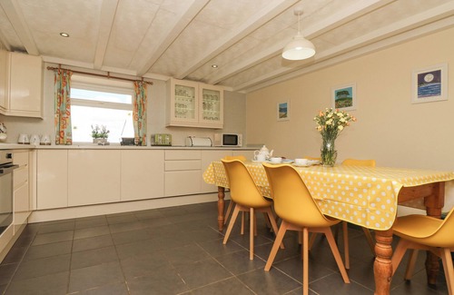 Mullion Cottage | SCRUMPY, pet friendly, with pool in Mullion