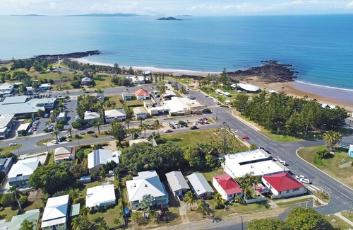 Emu Park House | Sea Breeze On Archer