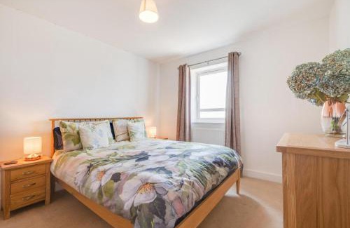 Porthleven House | Sea Breezes