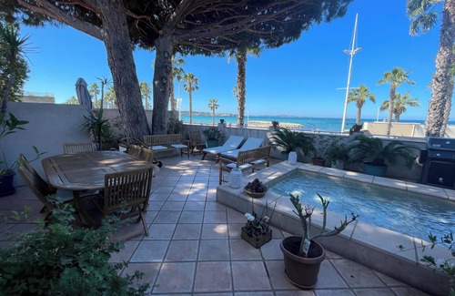 Six-Fours-les-Plages House | Sea front luxury apartment in a villa with outstanding view