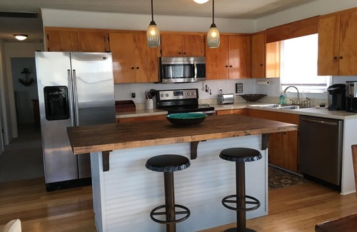 South Nags Head Cottage | SEA GLASS OCEANFRONT COTTAGE.