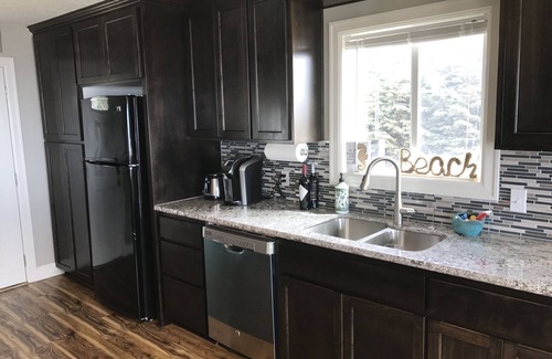 Lincoln City House | Sea Haven Bungalow!