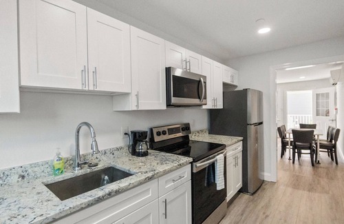 Ocean City Apartment | Sea La Vie Ocean City, steps away from the Beach & Boardwalk