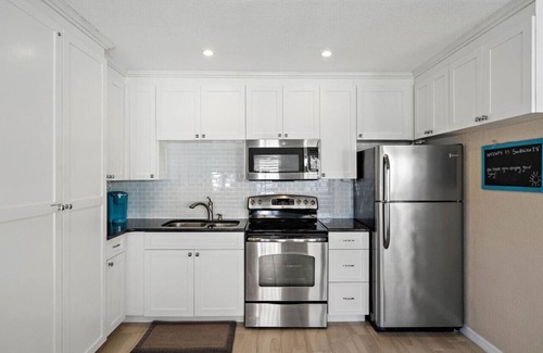 North Redington Beach Apartment | Sea Rocket 28: 1BD/1BA Beachside Tranquility