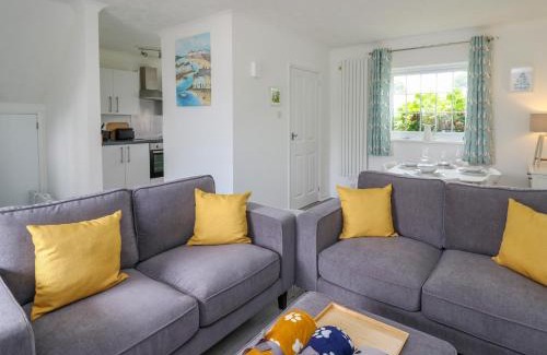 Aberporth House | Sea Rose