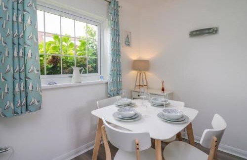 Aberporth House | Sea Rose