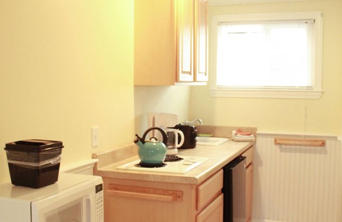 Dennis Port Cabin | Sea Shell Motel - Room 1