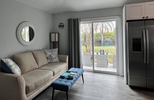 North Port Apartment | Sea Shell Suite 5 star rated is minutes from Warm Mineral Springs and beaches.